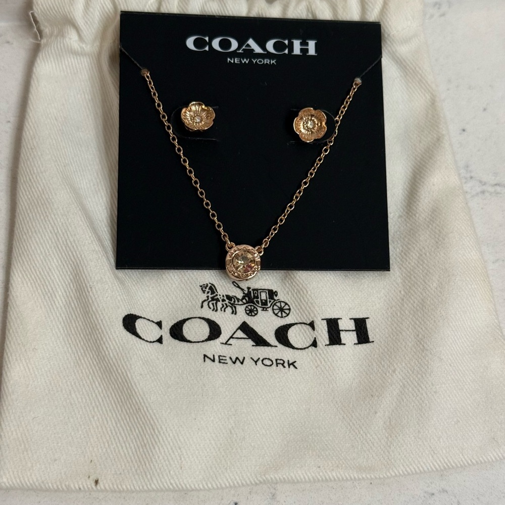 Coach Open Circle Necklace Tea Rose Stud Earrings Set NWT - Picture 3 of 4